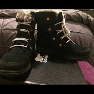 New in box Sorel boots size 6